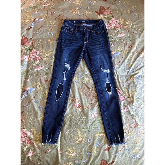 a.n.a. A NEW APPROACH Jeans Size 6 dark wash blue destroyed raw hem jegging - Picture 5 of 5
